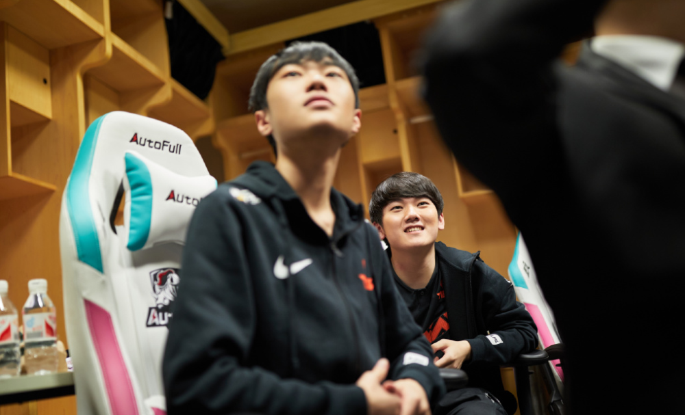 NG28-Rookie新星关键助攻表现惊艳，DWG未来可期！的简单介绍