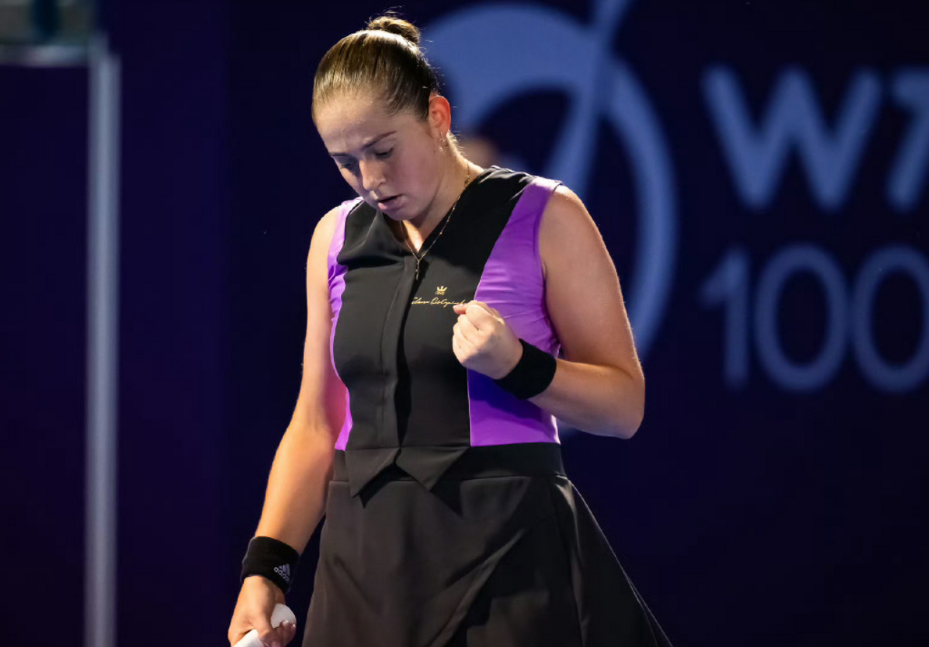 南宫28-阿扎伦卡在德国队比赛中比分优势明显,势不可挡引发热议!的简单介绍