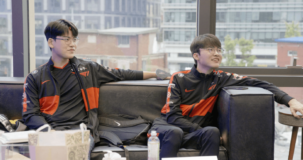 南宫28-Faker赛事官方发布绝杀新规,RNG争议不断!的简单介绍