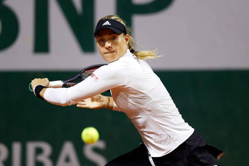 NG28-穆古鲁扎巅峰对决，巴特勒与80激战中国队分钟，回归赛场胜负难料！的简单介绍